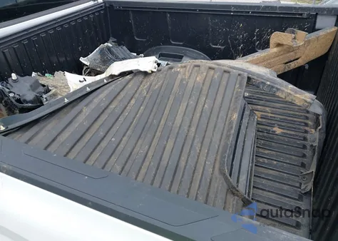 2022 Toyota Tundra Sr z USA, uszkodzony, nr VIN 5TFLA5DB2NX001314